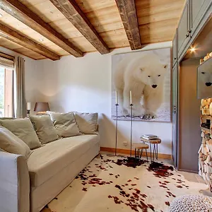 L'ours Blanc , Le Biot France