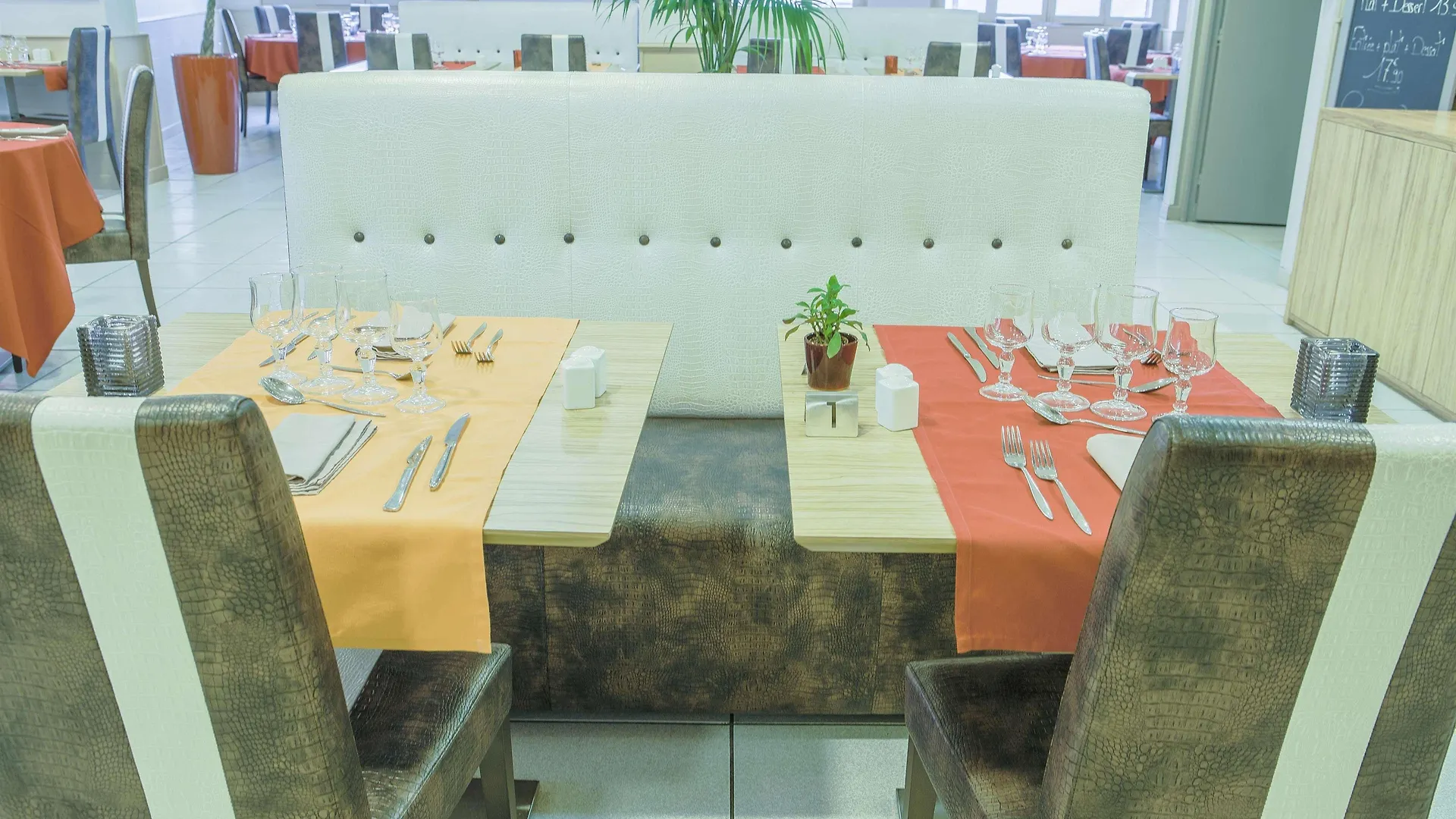 Hotel Kyriad Orange Centre Ville