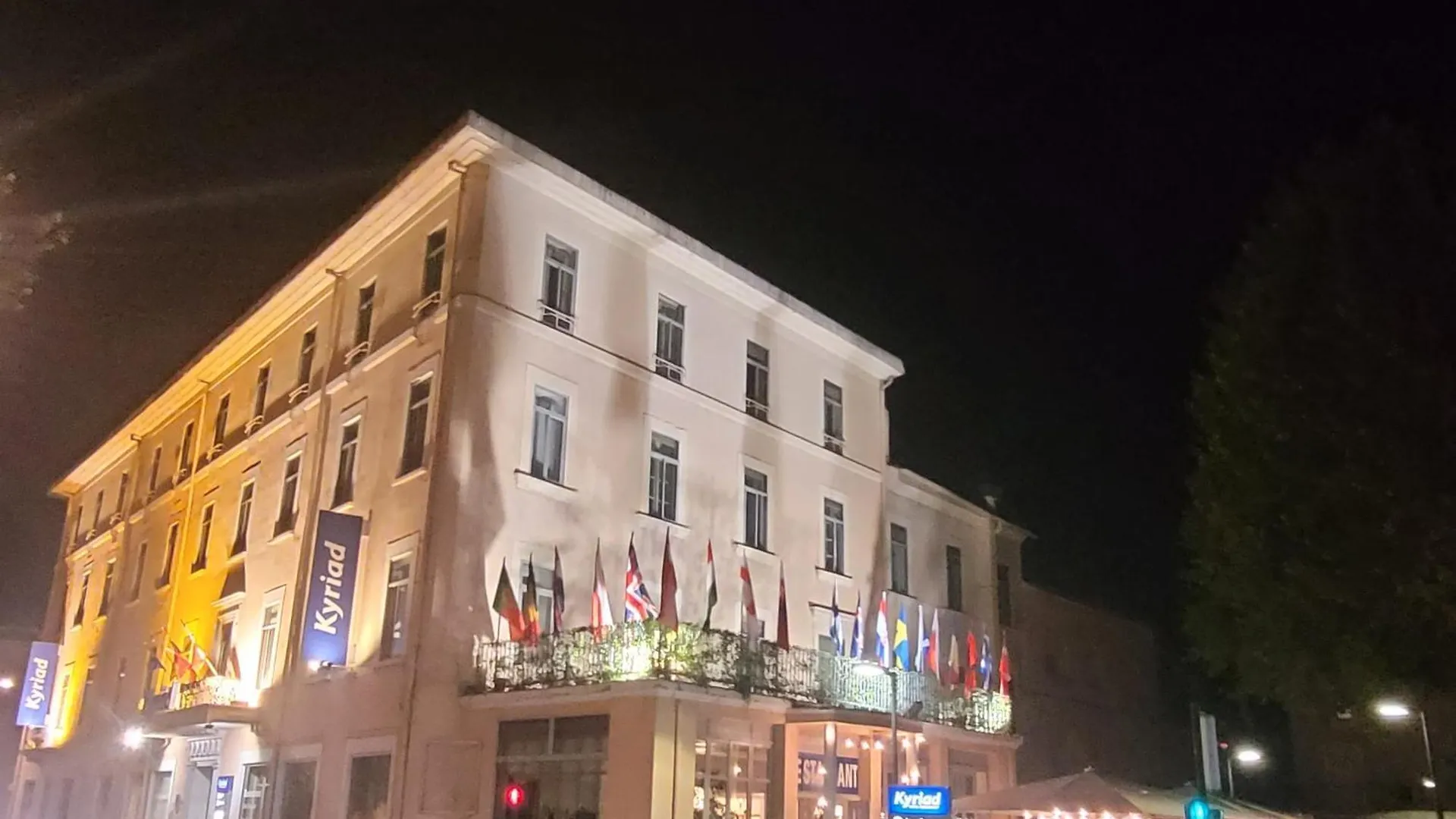 Hotel Kyriad Orange Centre Ville France